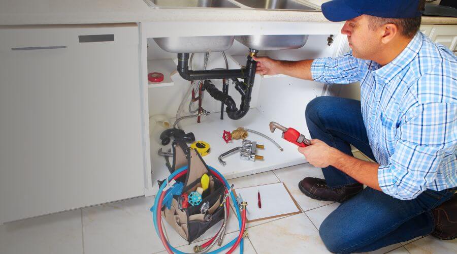 Expert burst pipe repair services in Camp Point, IL